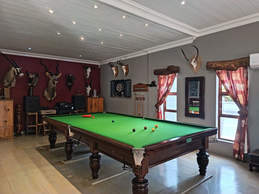 To Let 7 Bedroom Property for Rent in Humansdorp Eastern Cape